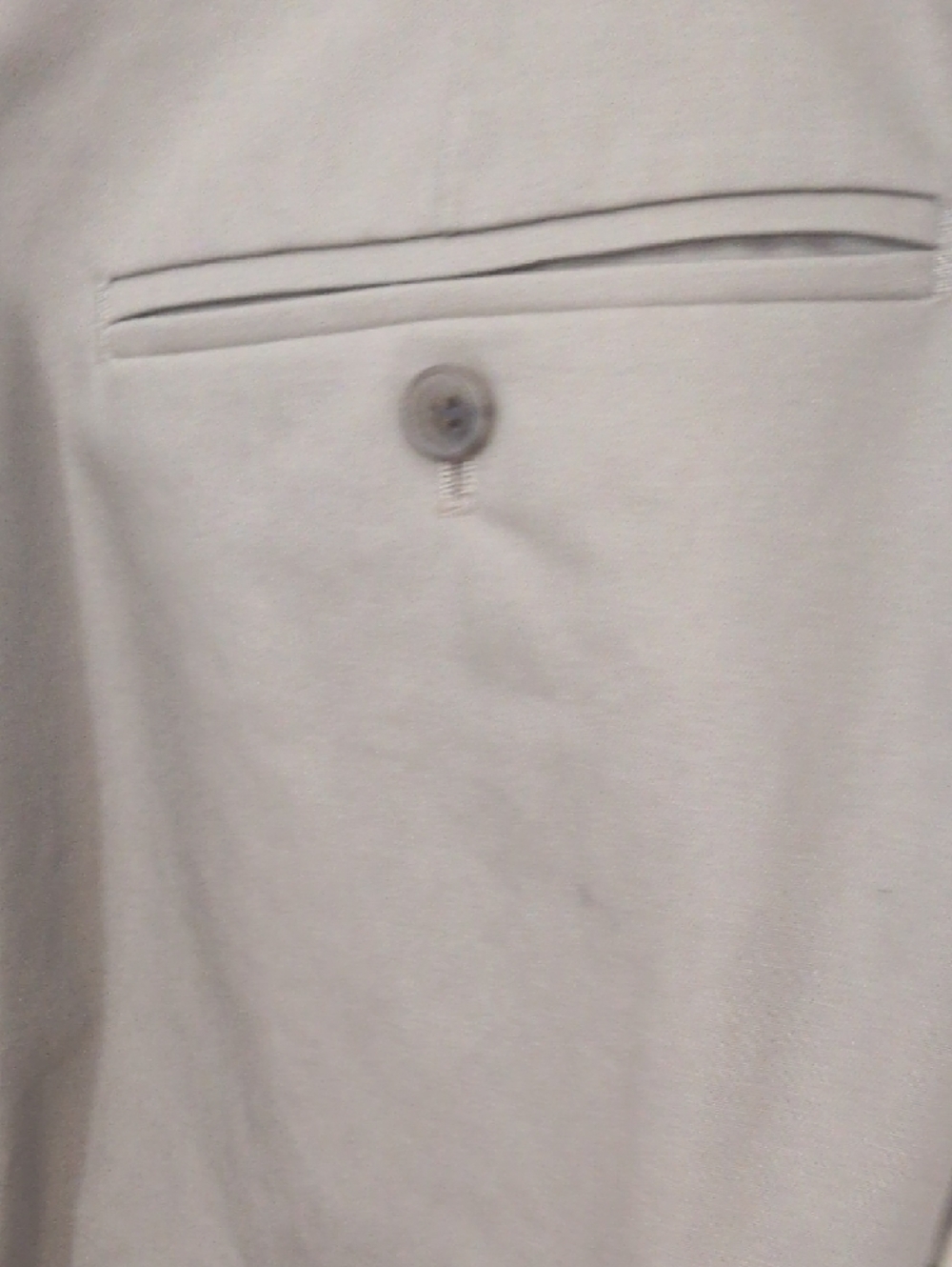Dockers Men's, Signature Khaki, Relaxed Size 42/34 - Picture 5 of 10